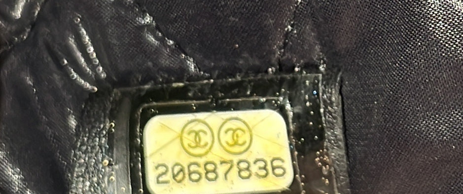 Valentine Hearts O Case Clutch Quilted Patent Large