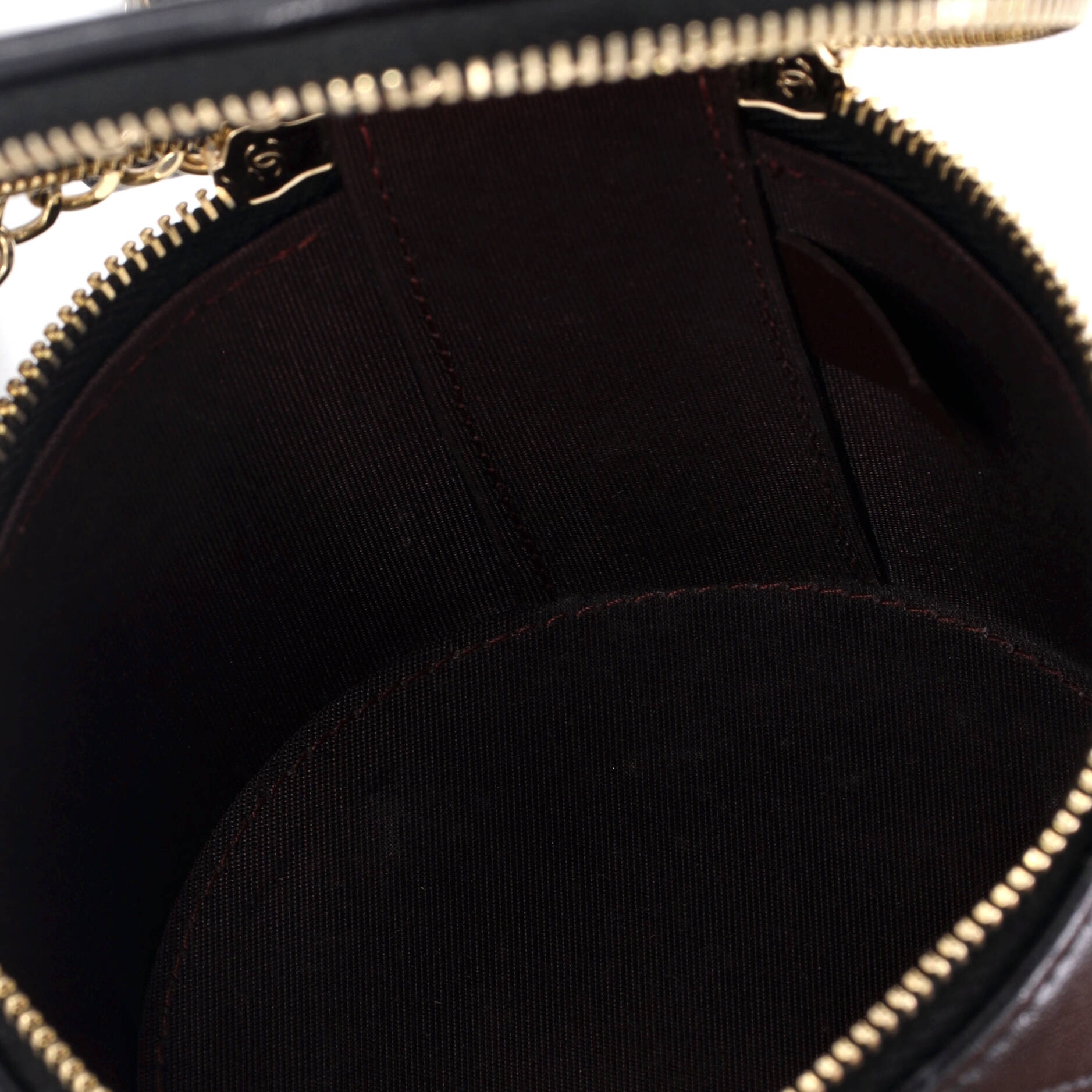 CC Round Vanity Case with Chain Quilted Lambskin Mini