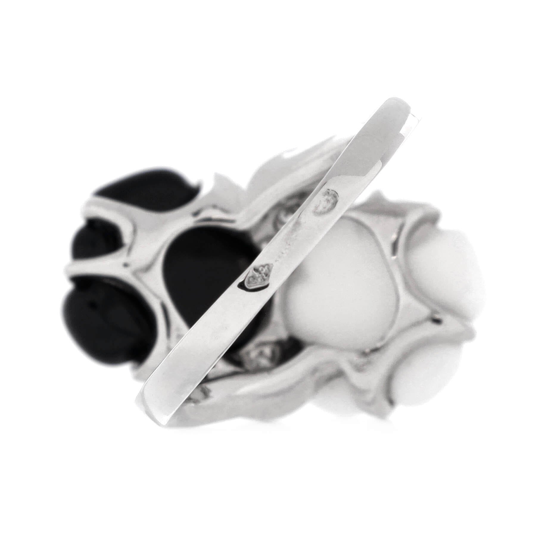 Toi & Moi Camellia Sculpte Ring 18K White Gold with Onyx, Agate, and Diamonds