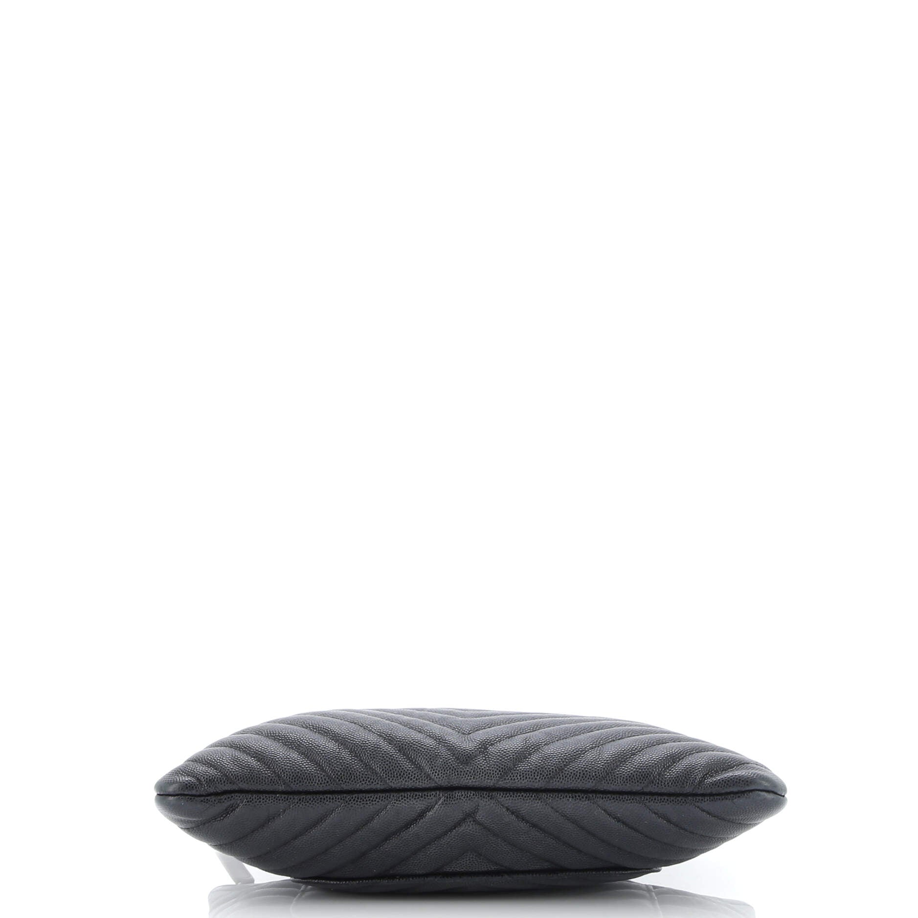 O Case Clutch Chevron Caviar Medium