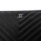 O Case Clutch Chevron Caviar Medium