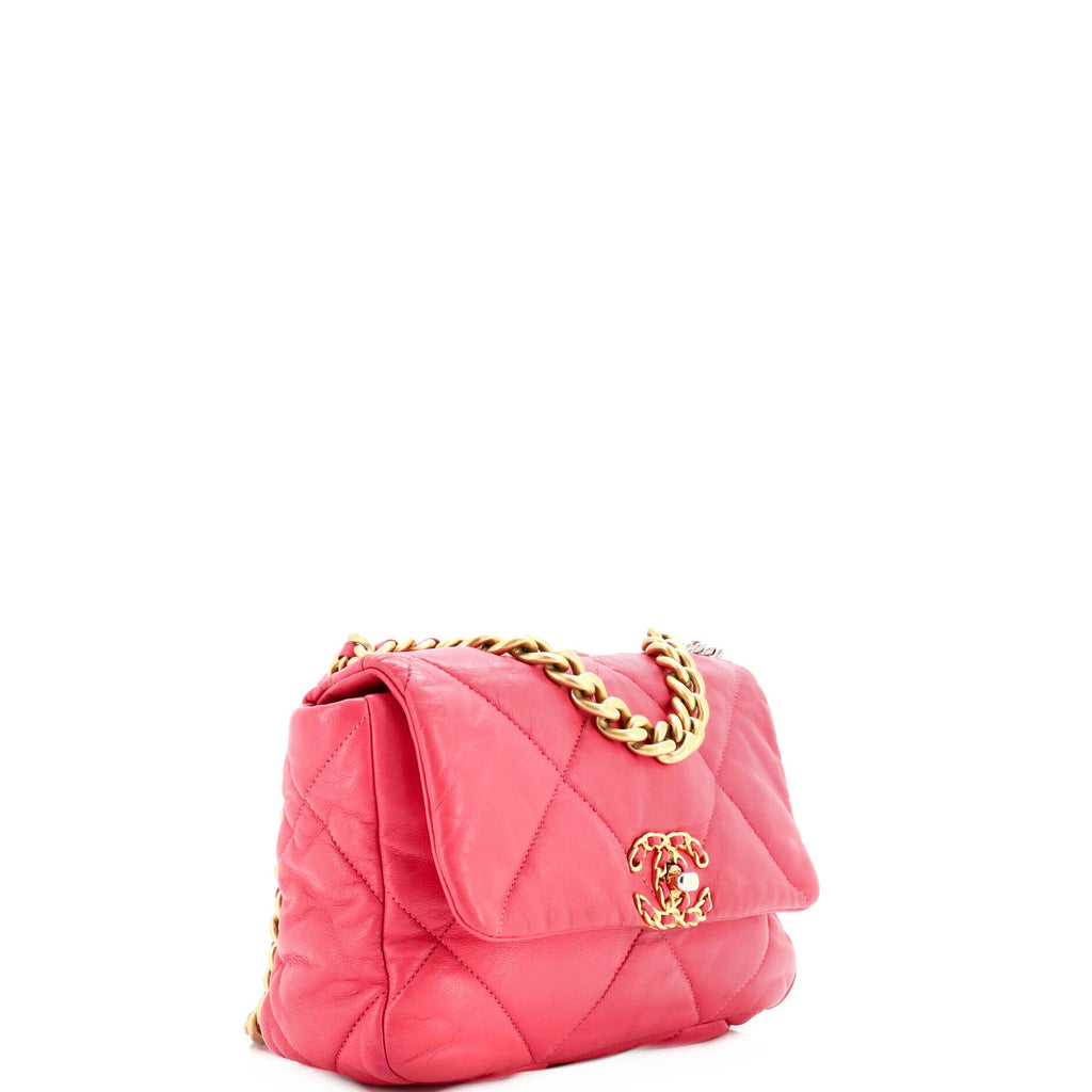 19 Flap Bag Quilted Leather Medium