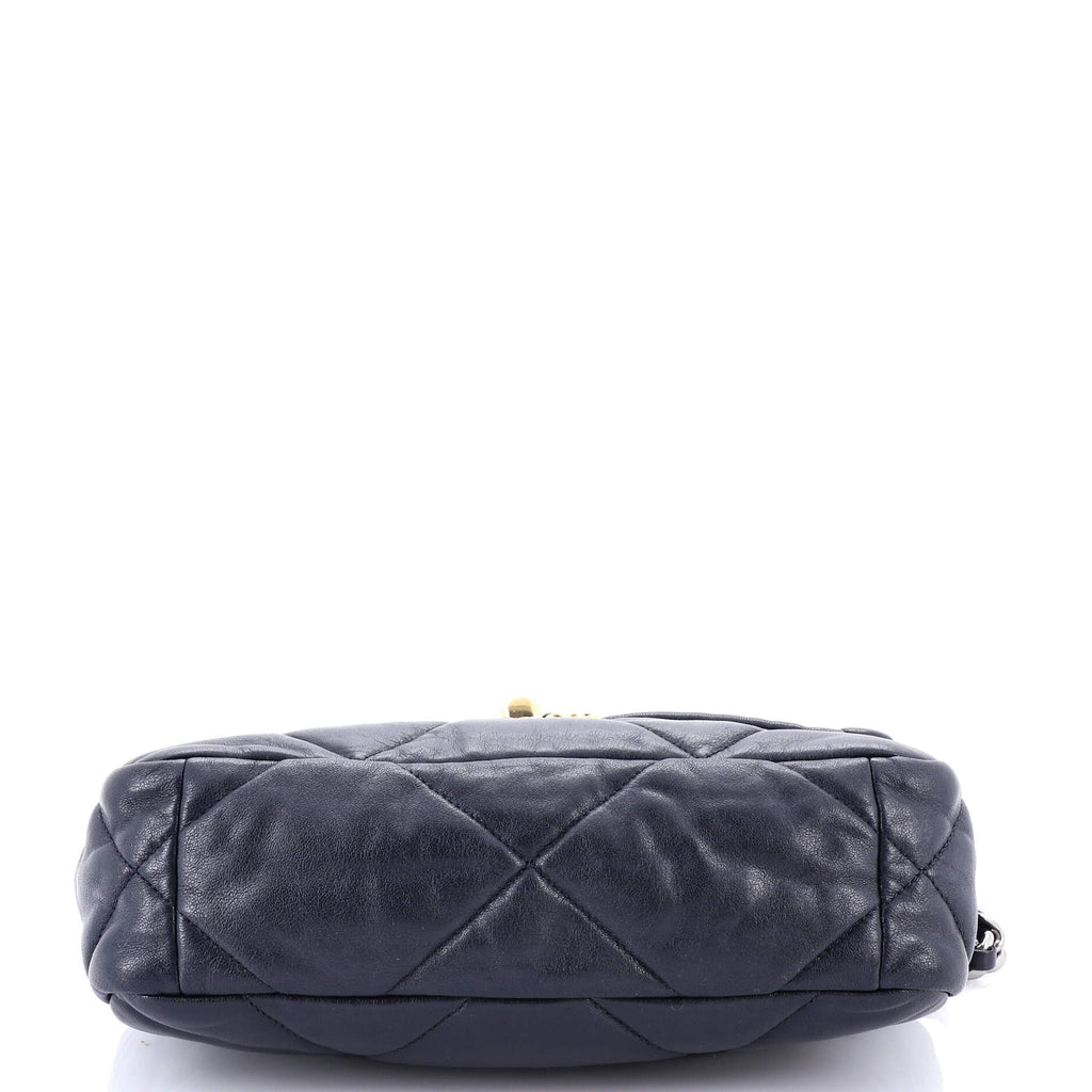 19 Flap Bag Quilted Leather Medium