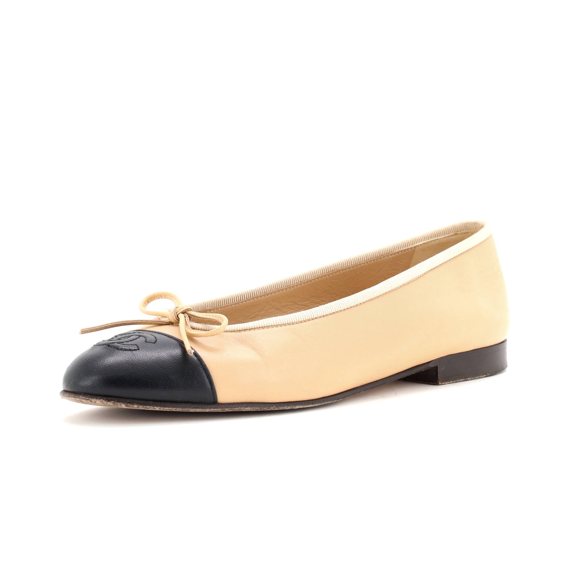 Women's CC Cap Toe Bow Ballerina Flats Leather