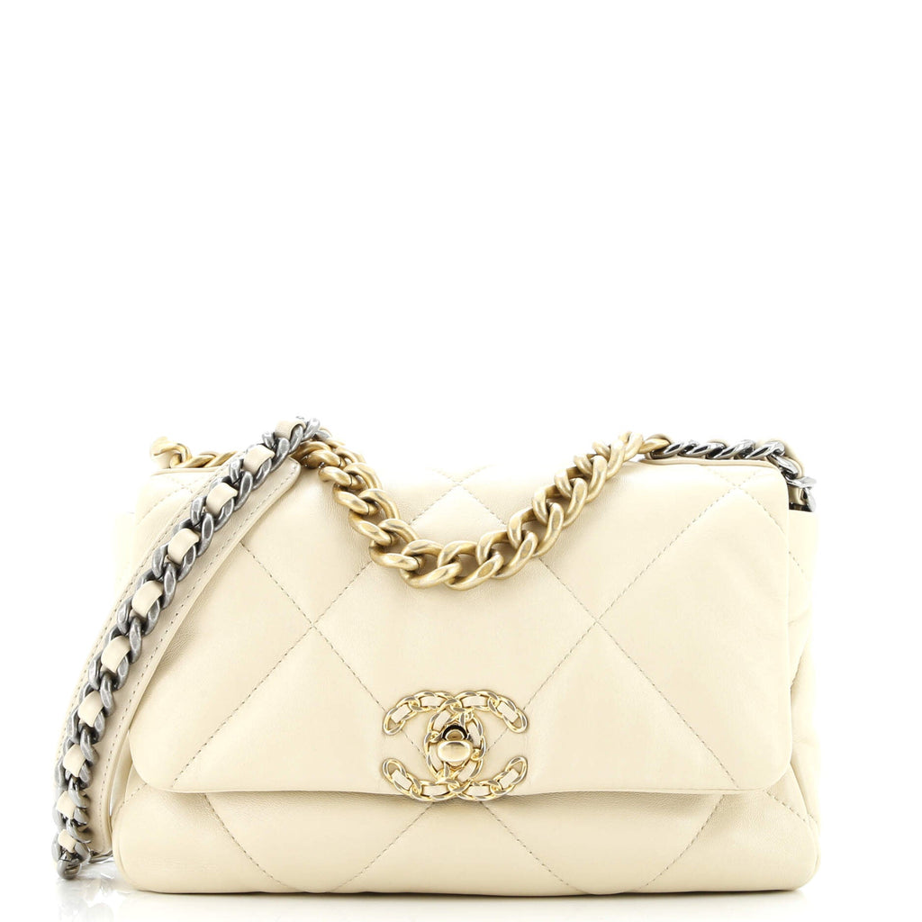 19 Flap Bag Quilted Leather Medium