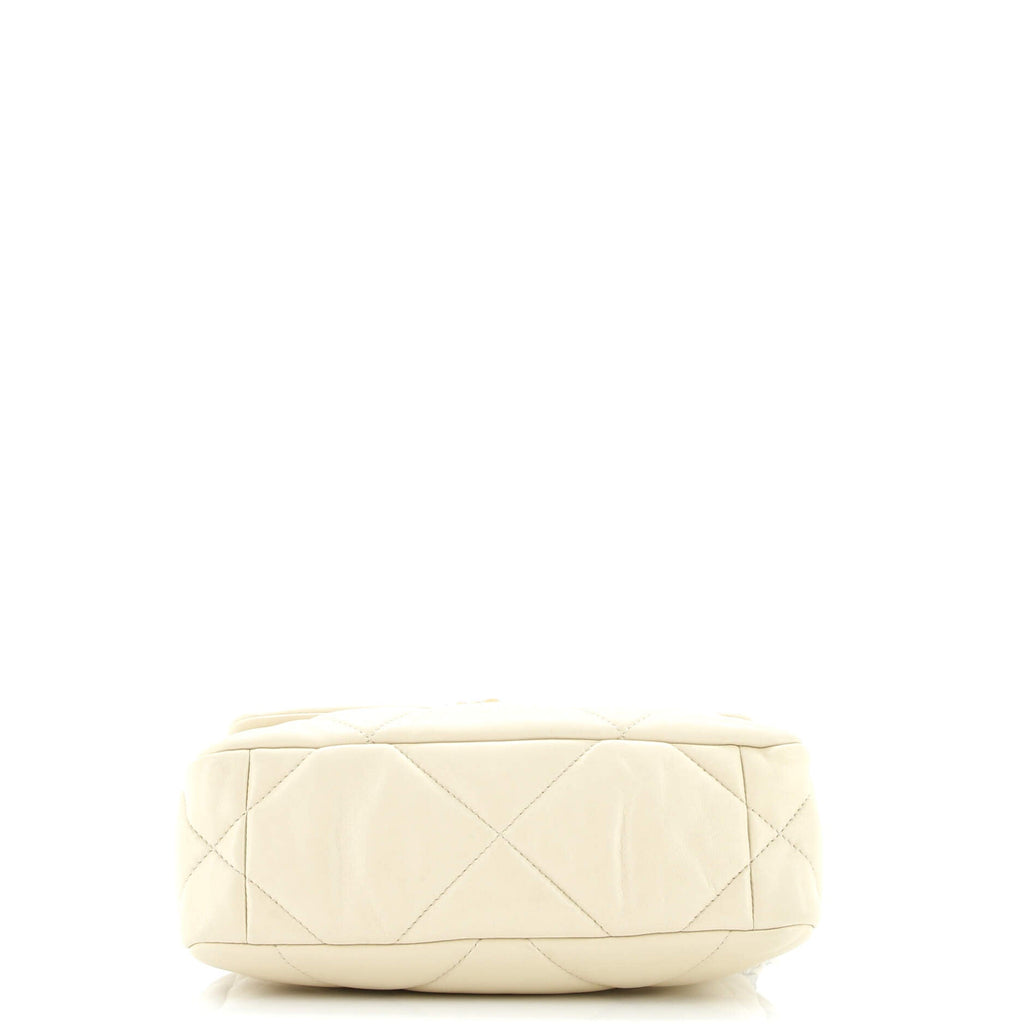 19 Flap Bag Quilted Leather Medium