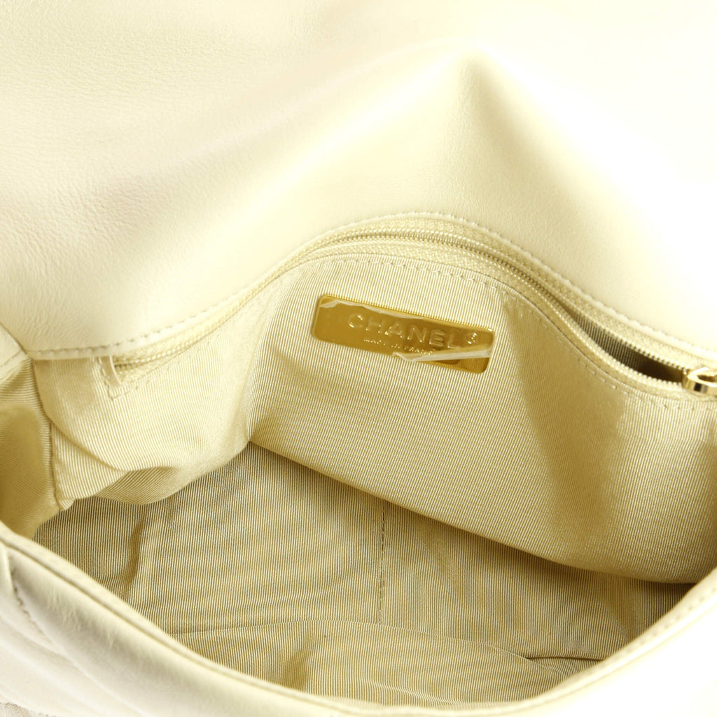 19 Flap Bag Quilted Leather Medium