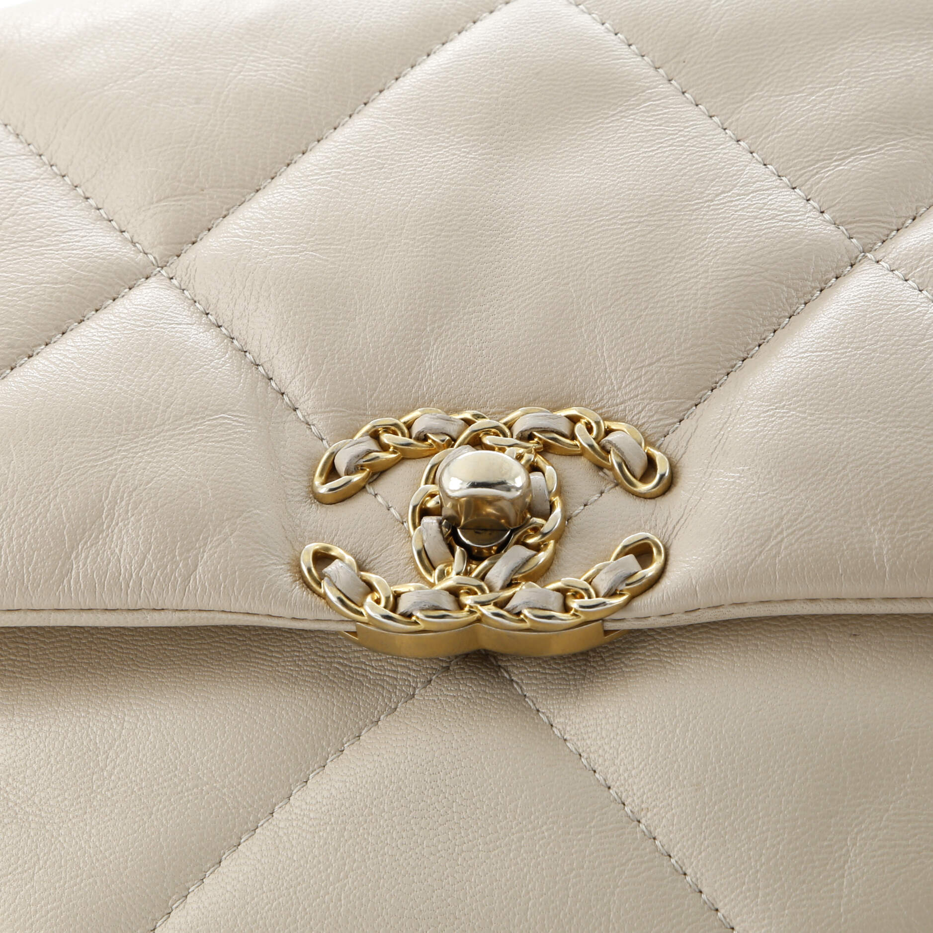 19 Flap Bag Quilted Leather Large