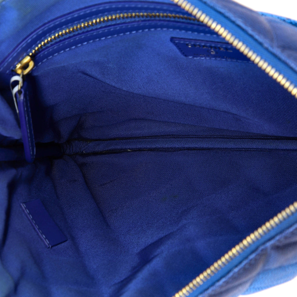 O Case Clutch Quilted Ombre Caviar Medium