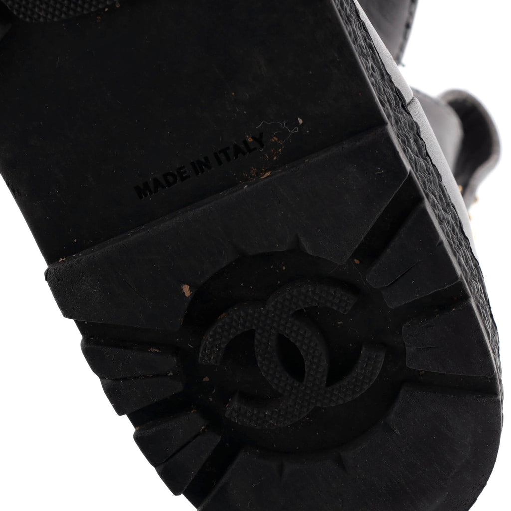 Women's CC Turnlock Cap Toe Chelsea Boots Leather