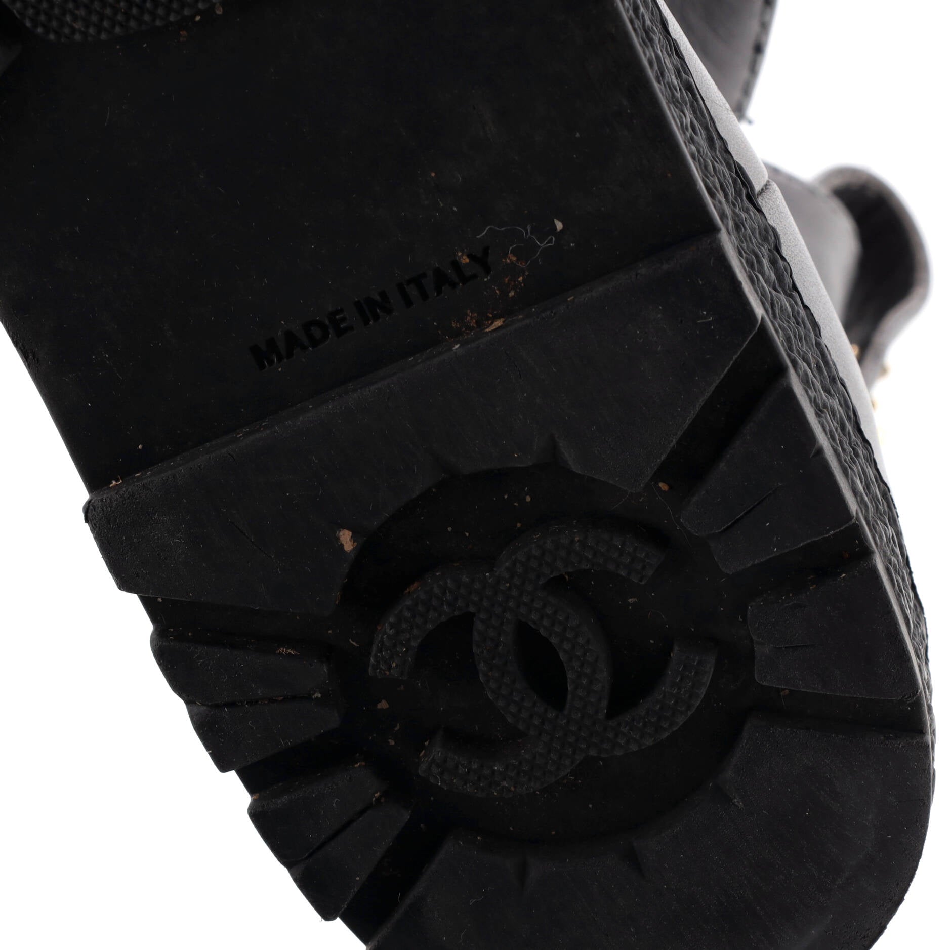 Women's CC Turnlock Cap Toe Chelsea Boots Leather