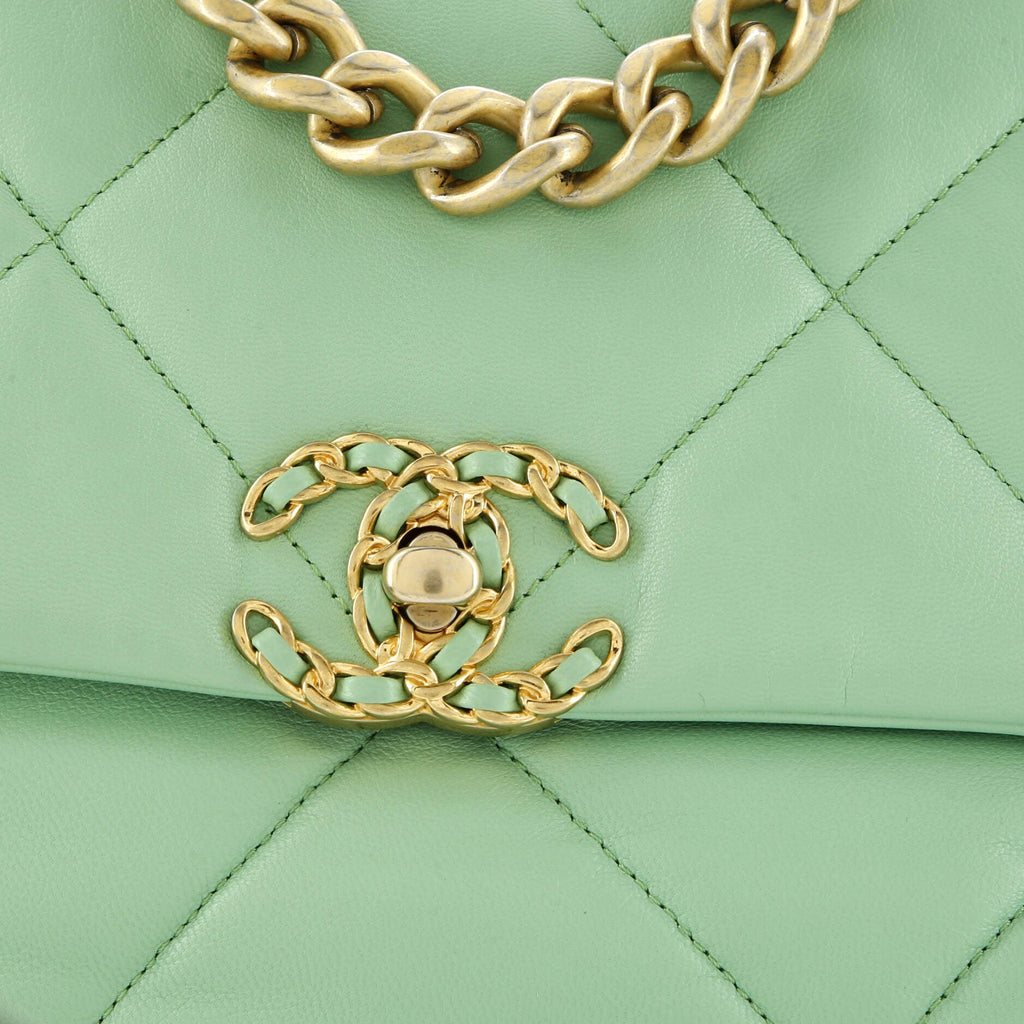 19 Flap Bag Quilted Leather Medium